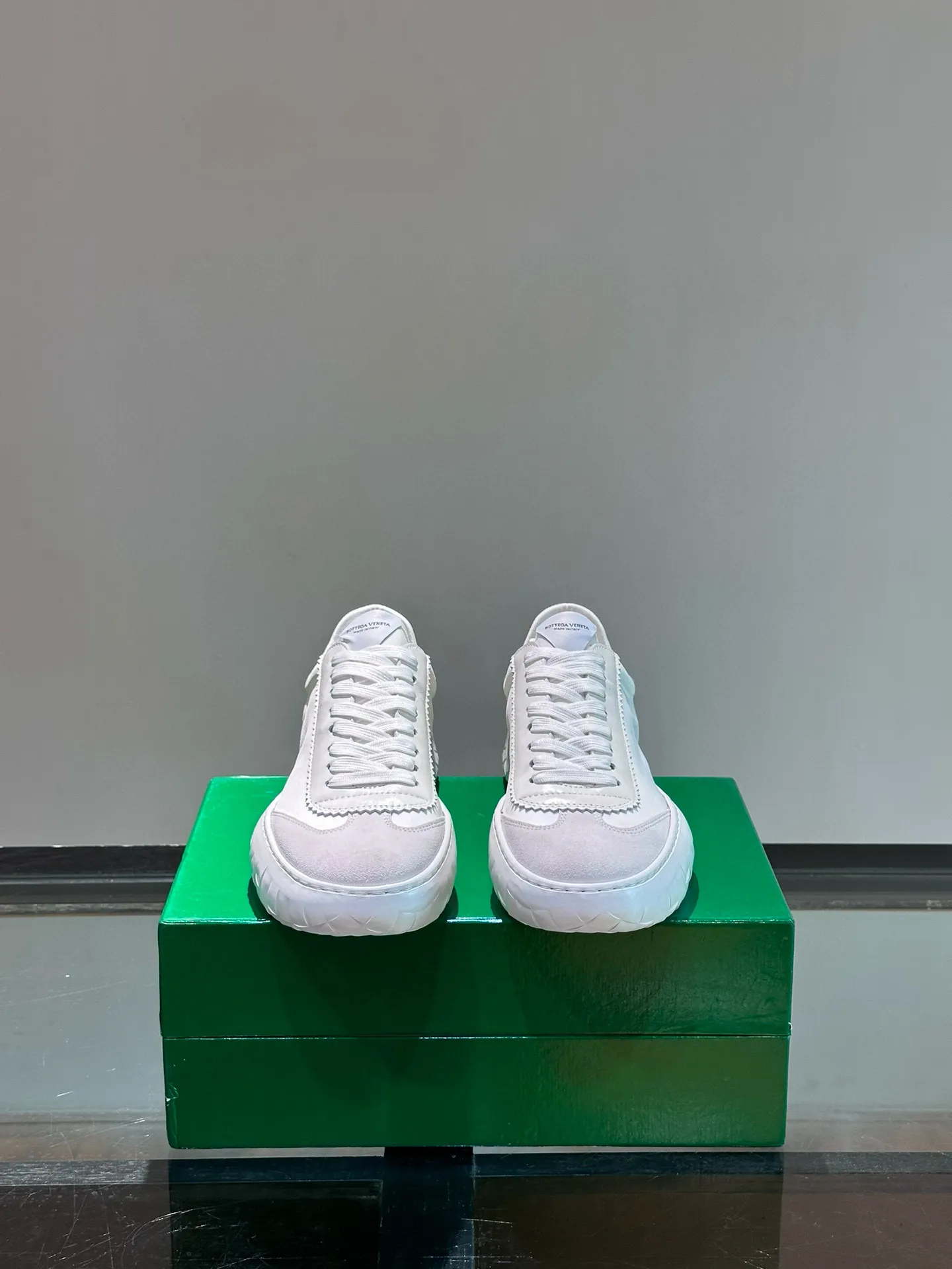 Factory price: 438💰BV/Bottega Veneta🆕New men's moral training sneakers, made of Sneaker technology nylon and suede, inspired by retro basketball shoes, a new interpretation of classic sneakers, a light, comfortable and breathable summer must-have item, the soles are made of classic woven texture, super recognizable, nylon suede stitching, full of texture! Size: 38-44, (45 customized)